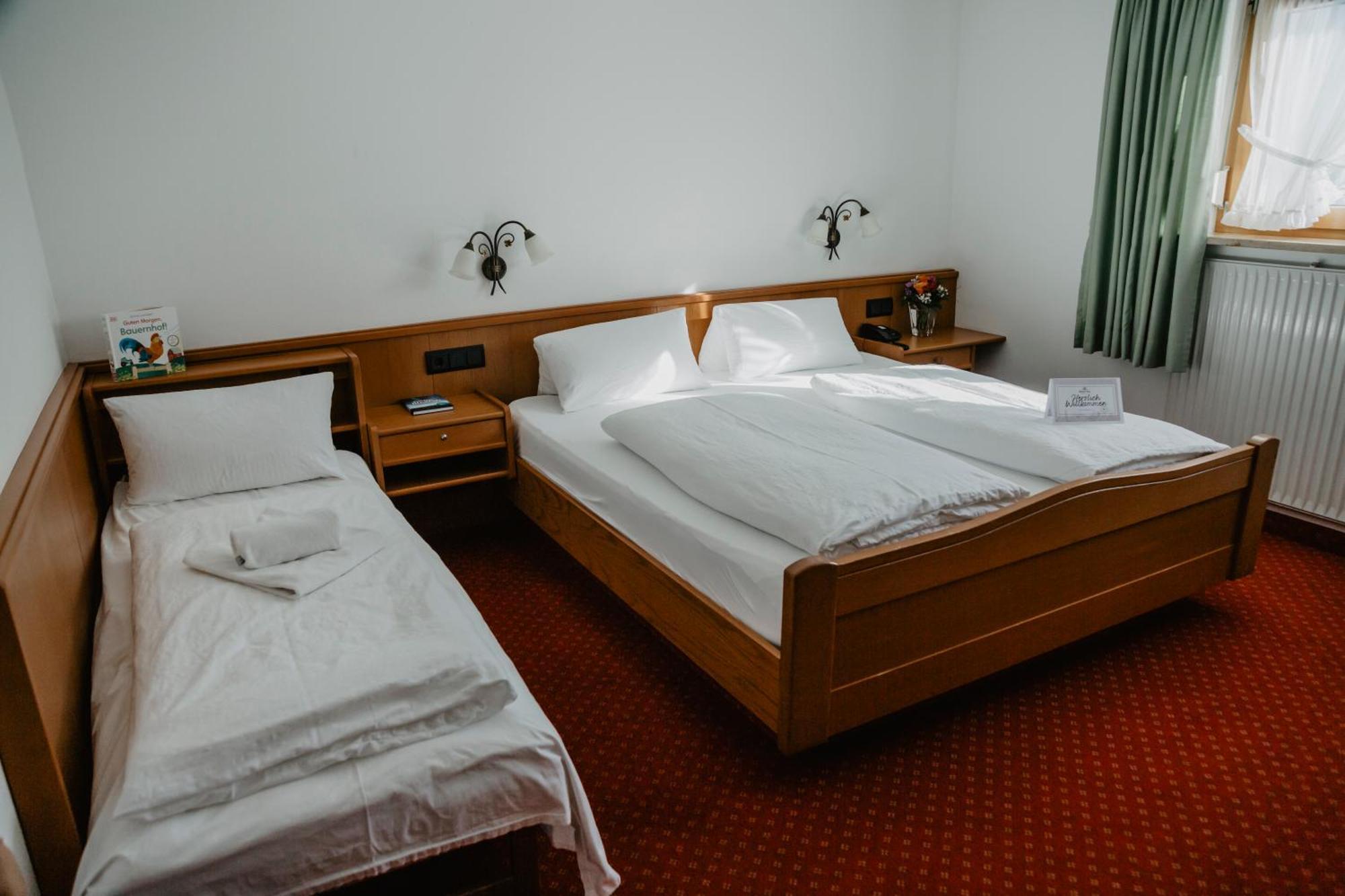 Wessner Hof Landhotel & Restaurant Marquartstein Extérieur photo